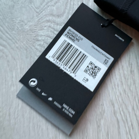 Brand New Nike Sports Bra - Picture 2 of 4